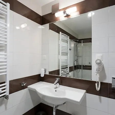 Hotel Milenium Legnica Exterior photo